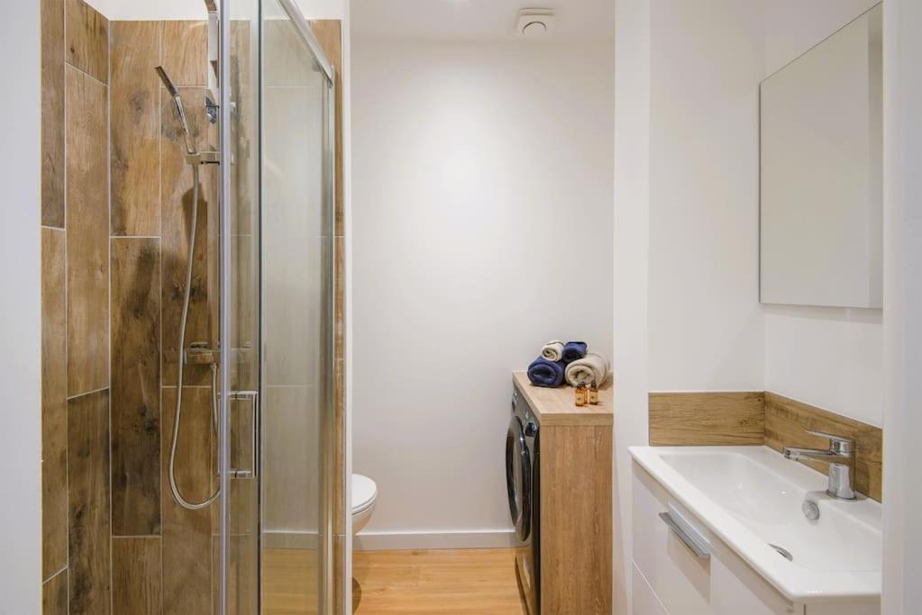 Spacious T2 Near The Halles And The Harbour Toulon Ngoại thất bức ảnh